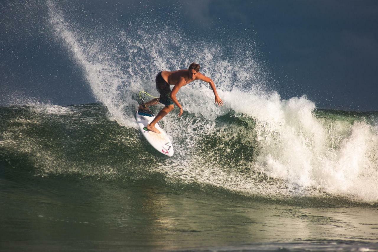 The Spot Surfcamp Hotel Biscarrosse Kültér fotó